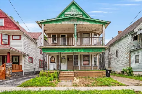 1369 E 93rd St, Cleveland, OH 44106