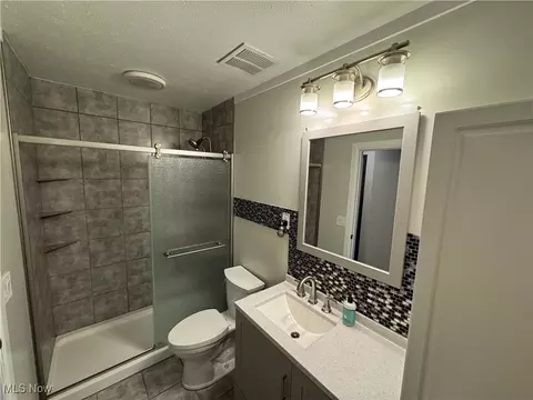 Bath - Undisclosed, Elyria, OH 44035 photo 2 of 2