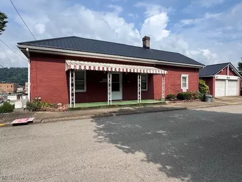 801 High St, Wellsburg, WV 26070