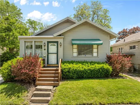 226 N 19th St, Sebring, OH 44672 photo 2