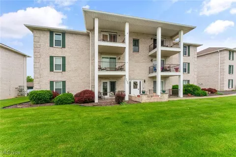 7356 Eisenhower Dr, Boardman, OH 44512