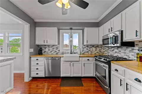 7356 Eisenhower Dr, Boardman, OH 44512 photo 12