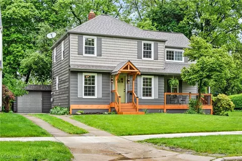 4493 Golfway Rd, South Euclid, OH 44121