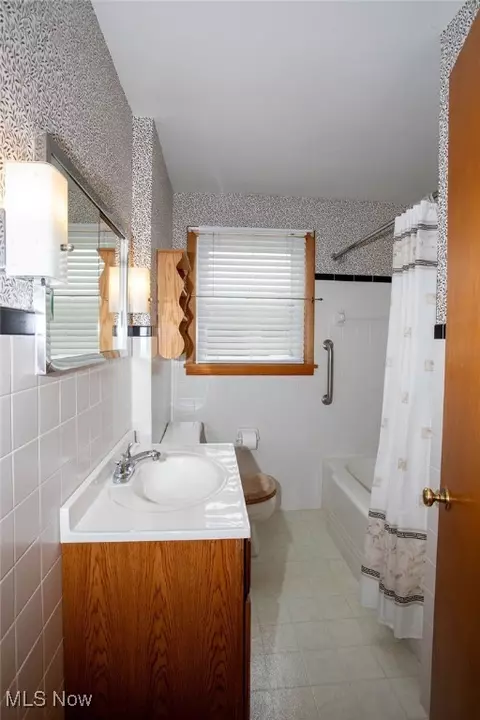 430 W Harvey St, Struthers, OH 44471 photo 21