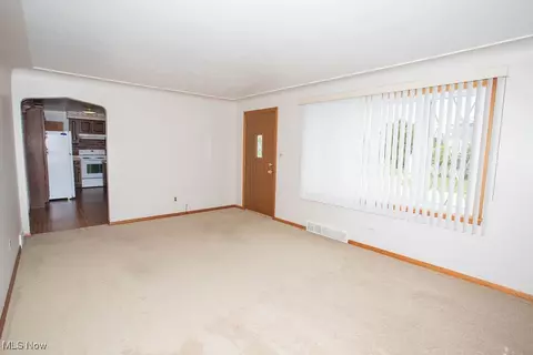 430 W Harvey St, Struthers, OH 44471 photo 11