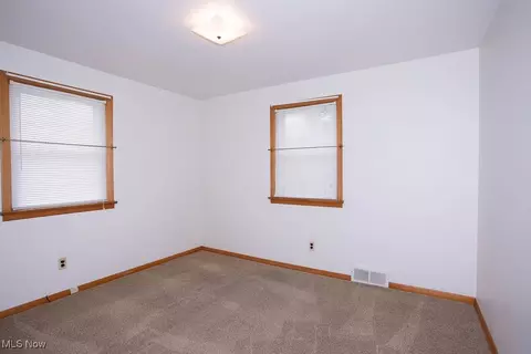 430 W Harvey St, Struthers, OH 44471 photo 27