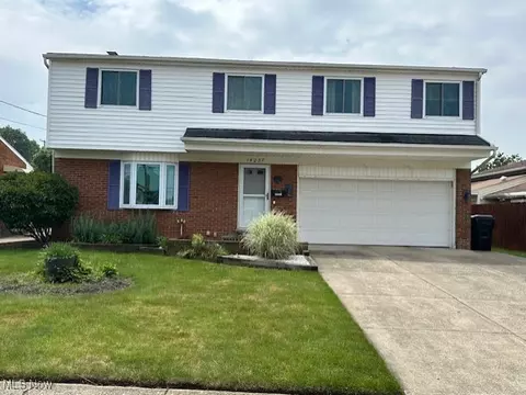 14237 Starlite Dr, Brook Park, OH 44142