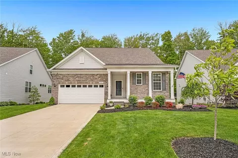 7834 Hunting Lake Dr, Concord, OH 44077