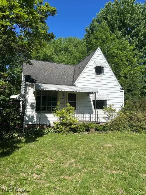 7354 Hopkins Rd, Mentor, OH 44060