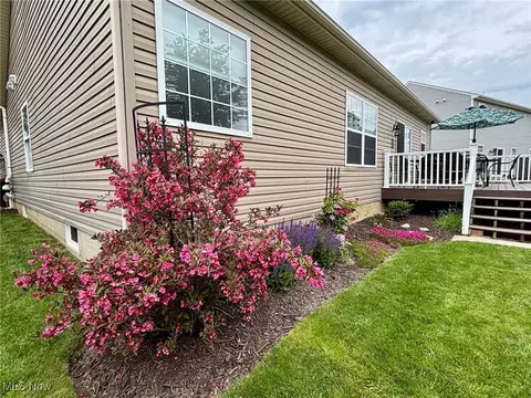 Exterior - 4520 Ledge Ct, Kent, OH 44240 photo 6 of 8
