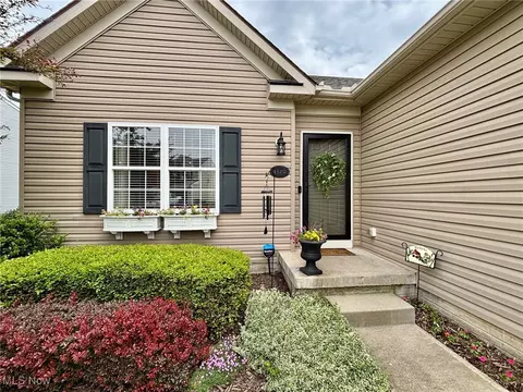 Exterior - 4520 Ledge Ct, Kent, OH 44240 photo 3 of 8