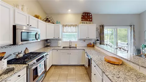 Kitchen - 4520 Ledge Ct, Kent, OH 44240 photo 2 of 2