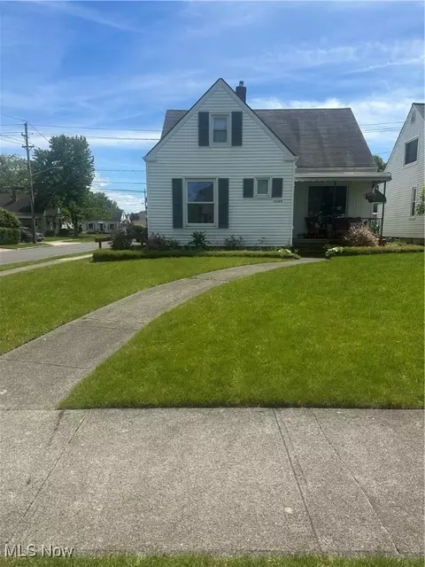12704 Oak Park Blvd, Garfield Heights, OH 44125