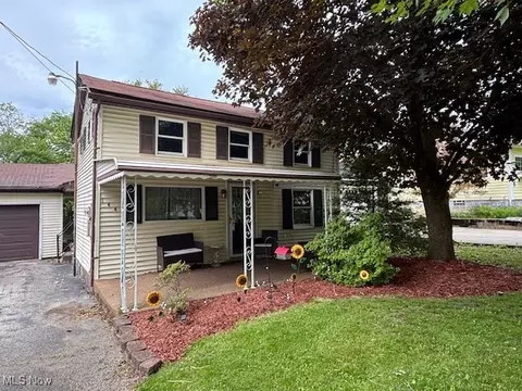 1445 E County Line Rd, Mineral Ridge, OH 44440