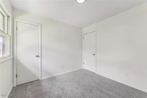 546 Wesley Ave, Elyria, OH 44035 photo 24
