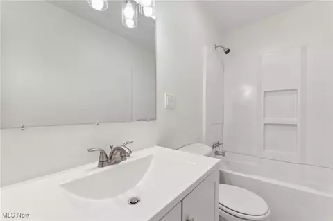 546 Wesley Ave, Elyria, OH 44035 photo 19