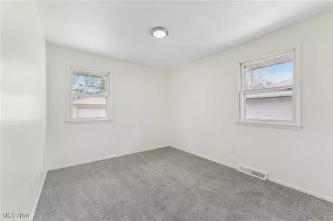 546 Wesley Ave, Elyria, OH 44035 photo 25