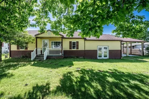 2404 Neal St, Parkersburg, WV 26101