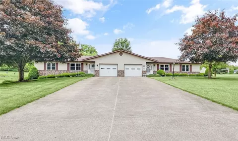 1403 1405 Frank Dr, Wooster, OH 44691