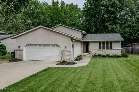 36304 Westfield Dr, North Ridgeville, OH 44039