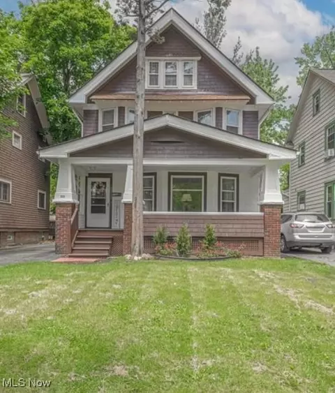 949 Brunswick Rd, Cleveland Heights, OH 44112