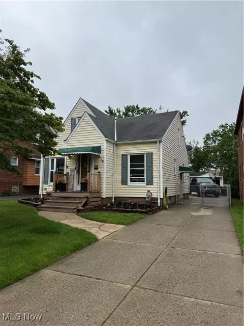 7511 Jameson Rd, Parma, OH 44129