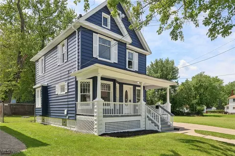 932 W 43rd St, Ashtabula, OH 44004