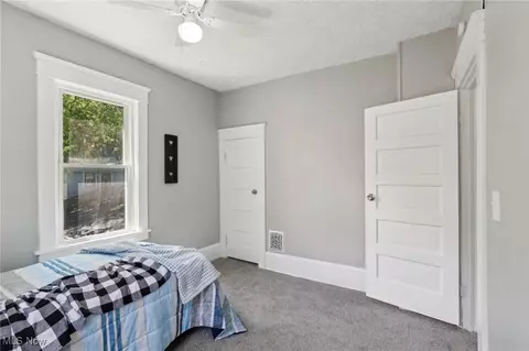 Bedroom - 932 W 43rd St, Ashtabula, OH 44004 photo 3 of 7