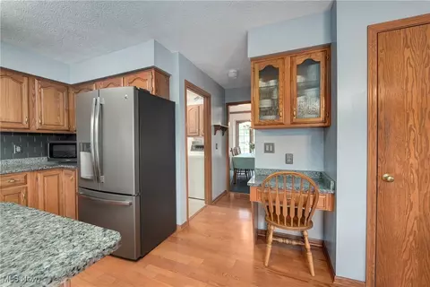 Kitchen - 125 Duke Ct, Elyria, OH 44035 photo 2 of 4
