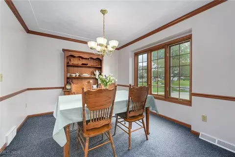 Dining - 125 Duke Ct, Elyria, OH 44035 photo 2 of 3