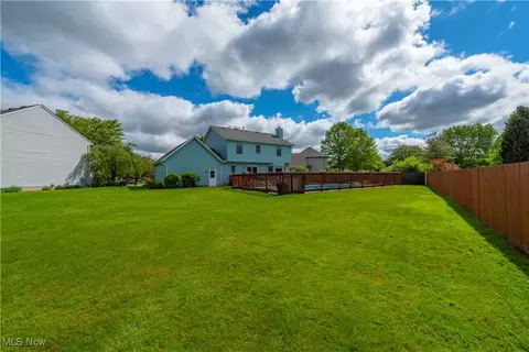Exterior - 125 Duke Ct, Elyria, OH 44035 photo 4 of 10
