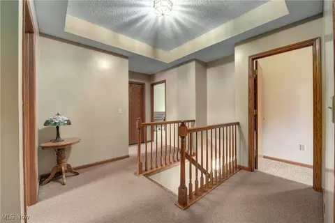 Entry Way - 125 Duke Ct, Elyria, OH 44035 photo 4 of 4