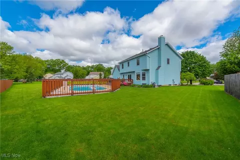 Exterior - 125 Duke Ct, Elyria, OH 44035 photo 5 of 10