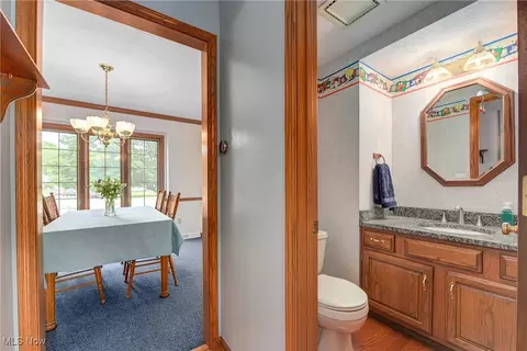 Entry Way - 125 Duke Ct, Elyria, OH 44035 photo 3 of 4