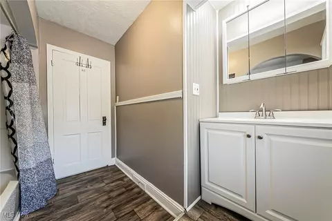 803 East Ave, Elyria, OH 44035 photo 19