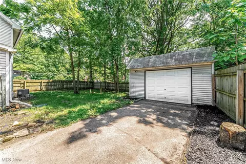 803 East Ave, Elyria, OH 44035 photo 27
