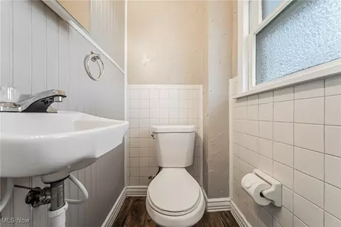 803 East Ave, Elyria, OH 44035 photo 13