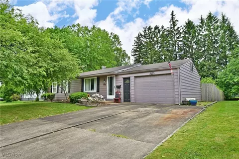 Exterior - 172 Camrose Dr, Niles, OH 44446 photo 8 of 8
