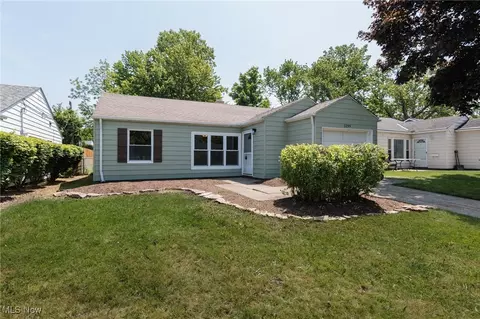 1299 Eastwood Ave, Mayfield Heights, OH 44124