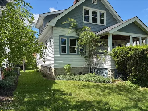1726 Lincoln Rd, Wickliffe, OH 44092