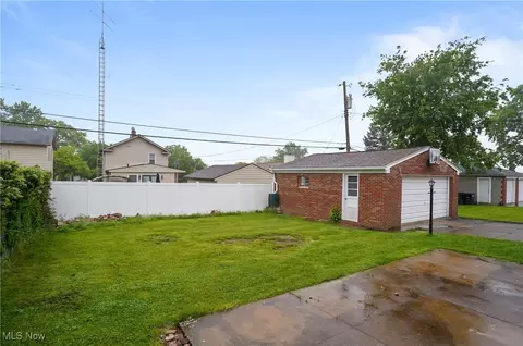304 E Dresden Ave, Akron, OH 44301 photo 27