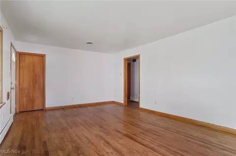 304 E Dresden Ave, Akron, OH 44301 photo 4