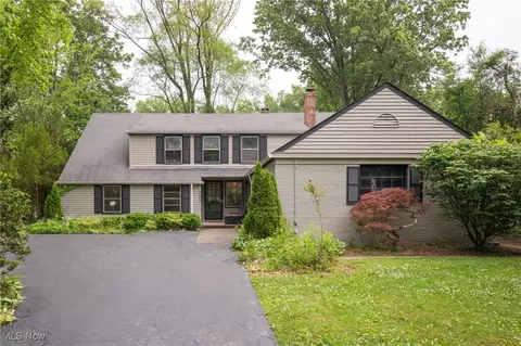 13805 Larchmere Blvd, Shaker Heights, OH 44120