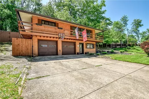 134 Admiral Dr, Eastlake, OH 44095