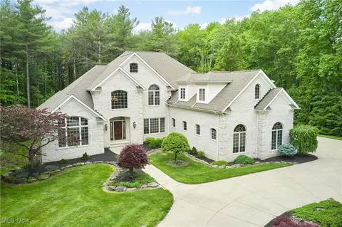 1142 River Valley Trl, Hinckley, OH 44233