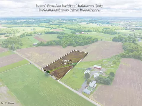 5484 Smith Rd SW, Navarre, OH 44662