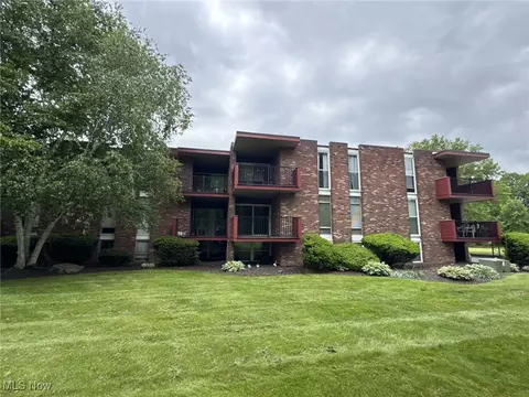 2540 N River Rd NE #C7, Warren, OH 44483