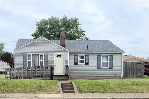3311 13th St SW, Canton, OH 44710
