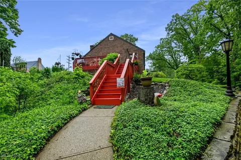 Exterior - 5016 E Pleasant Valley Rd, Independence, OH 44131 photo 5 of 9