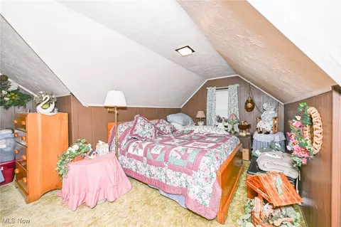 Bedroom - 5016 E Pleasant Valley Rd, Independence, OH 44131 photo 4 of 4